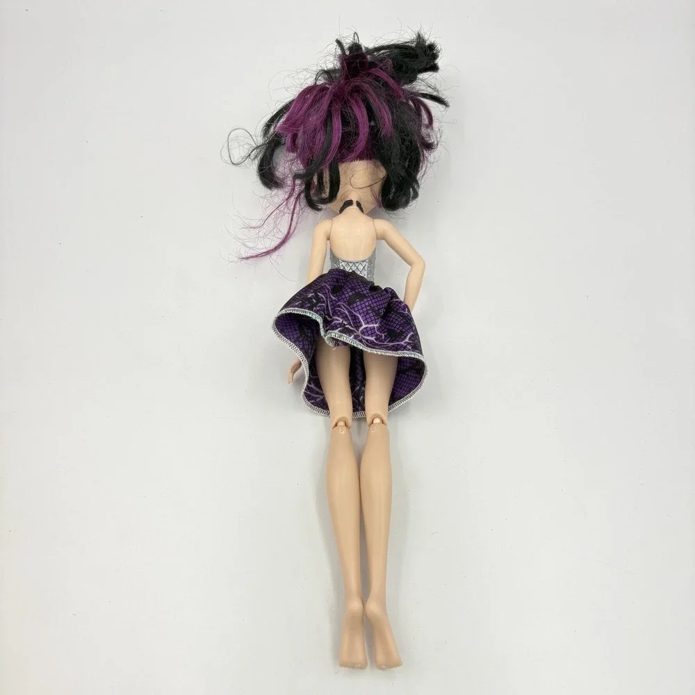 Mattel Ever After High Raven Queen Fashion Doll Purple Hair Silver‎ Dress 2015